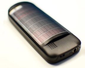 Nokia C1-02 con paneles solares